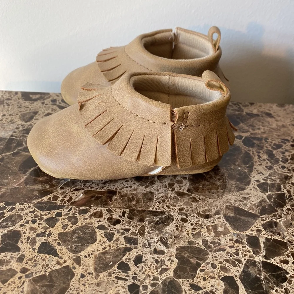 0-3M camel colored fringe trim soft sole shoes